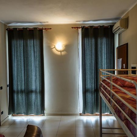 Bed And Breakfast Linate Peschiera Borromeo Ngoại thất bức ảnh