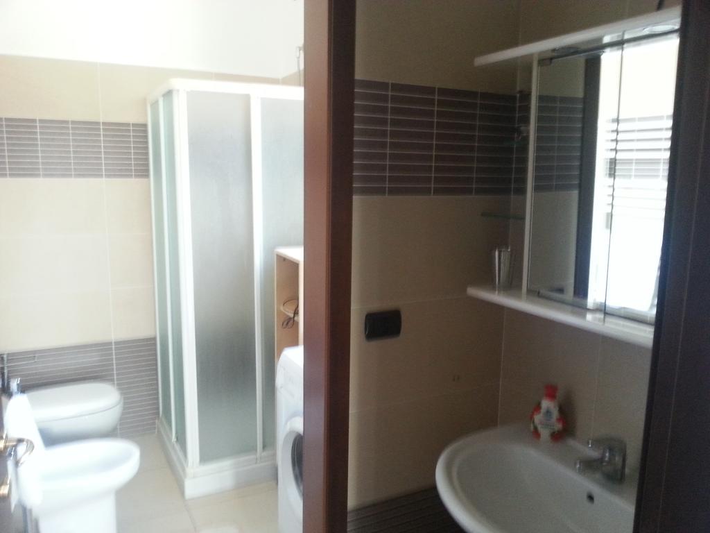 Bed And Breakfast Linate Peschiera Borromeo Phòng bức ảnh